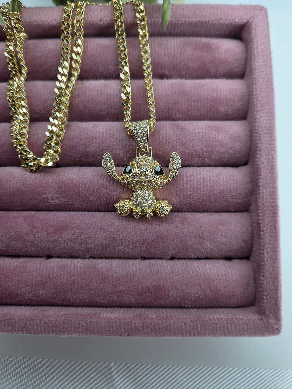 Stitch Necklace 18k Gold-Filled