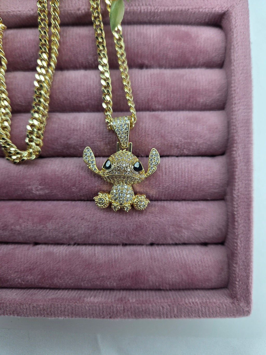 Stitch Necklace 18k Gold-Filled